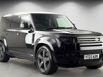 Used Land Rover Defender S 525 HP (386 kW) 2023 Santorini black SUV