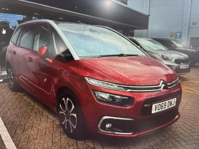 Used Citroën Grand C4 Picasso Flair 130 HP (95 kW) 2019 Red MPV