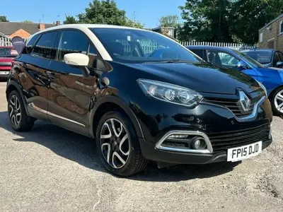 Used Renault Captur Dynamique 90 HP (66 kW) 2015 Black SUV