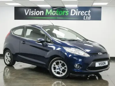 Używany Ford Fiesta Zetec 82 KM (60 kW) 2012 Niebieski Hatchback
