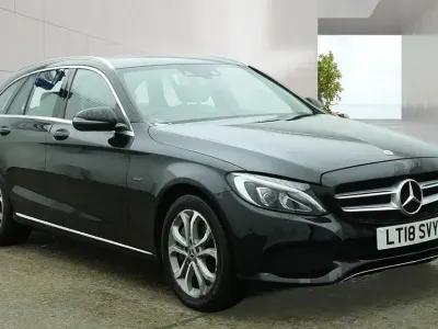 Usado Mercedes C350e 2018 Preto Carrinha
