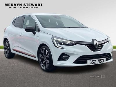 Used Renault Clio V Techno 90 HP (66 kW) 2023 White Hatchback