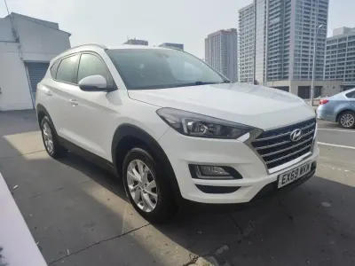 Used Hyundai Tucson SE 132 HP (97 kW) 2019 White SUV
