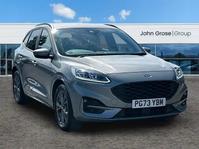 Używany Ford Kuga ST-Line 190 KM (139 kW) 2023 Srebrny SUV
