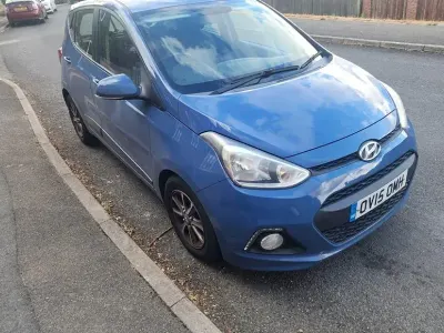 Used Hyundai i10 Premium 87 HP (63 kW) 2015 Blue Hatchback