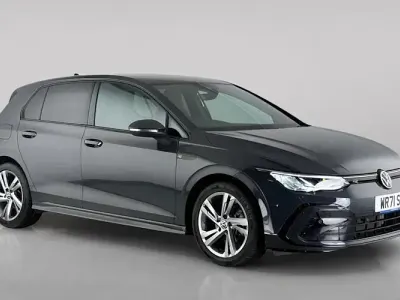 Used VW Golf VIII R-line 131 HP (96 kW) 2024 Hatchback