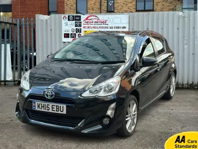 Usata Toyota Yaris Hybrid 2015 Nero Utilitaria