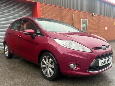 Used Ford Fiesta Zetec 2011 Pink Hatchback