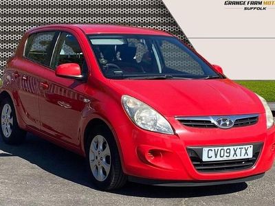Używany Hyundai i20 Comfort 78 KM (57 kW) 2009 Czerwony Hatchback