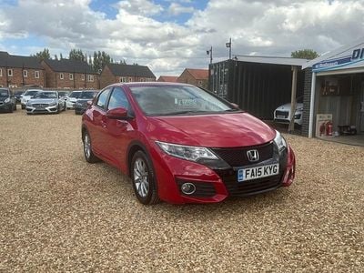 Used Honda Civic SE Plus 2015 Red Hatchback