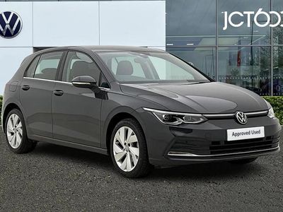 Second-hand VW Golf VIII Style 147 CP (108 kW) 2023 Gri Hatchback