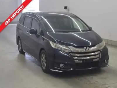 Używany Honda Odyssey 2015 Czarny Minivan