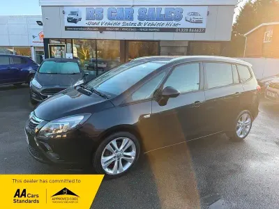 Used Vauxhall Zafira SRi 140 HP (102 kW) 2016 Black MPV