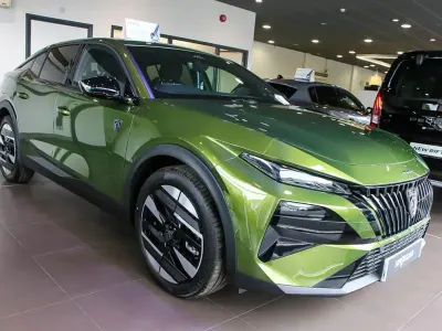 New Peugeot 408 Premium 143 HP (105 kW) 2026 Green SUV