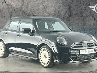 Used Mini Cooper Hatch 154 HP (113 kW) 2024 Black Hatchback
