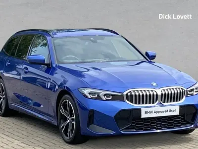 Used BMW 330e M Sport 288 HP (211 kW) 2024 Blue Estate