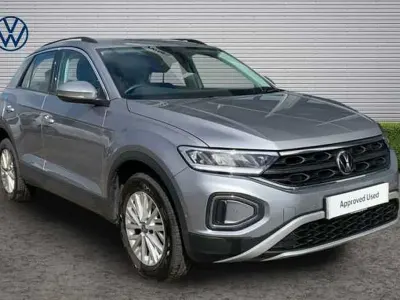 Used VW T-Roc Life 150 HP (110 kW) 2023 Silver SUV