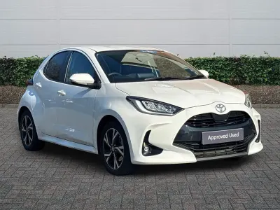 Used Toyota Yaris Design 116 HP (85 kW) 2024 White Hatchback