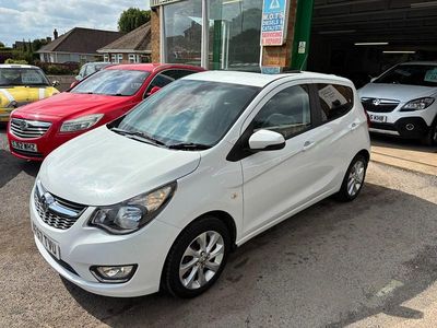 Used Vauxhall Viva 75 HP (55 kW) 2017 White Hatchback