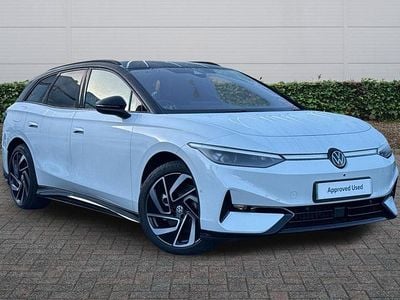 Glacier white New 2025 VW ID.7 Pro Estate | £42,991 (Good price)