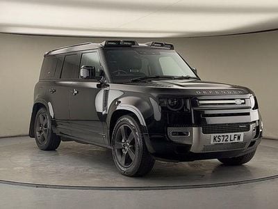 Used Land Rover Defender SE Dynamic 404 HP (297 kW) 2022 Santorini black SUV