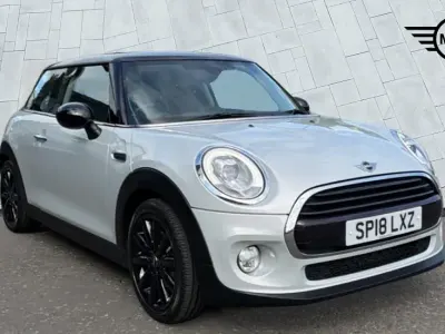 Used Mini Cooper Hatch 134 HP (98 kW) 2018 Silver Hatchback