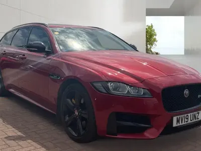 Used Jaguar XF R-Sport 300 HP (220 kW) 2019 Red Estate