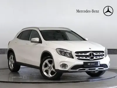 Käytetty Mercedes GLA200 Executive 136 HP (100 kW) 2019 Valkoinen Katumaasturi