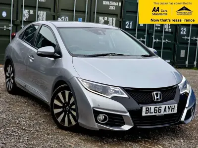 Used Honda Civic SE Plus 142 HP (104 kW) 2016 Silver Hatchback