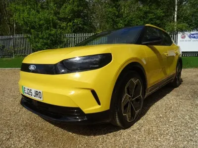 Usado Ford Capri Extended Range 210 kW (286 CV) 2025 Amarillo SUV