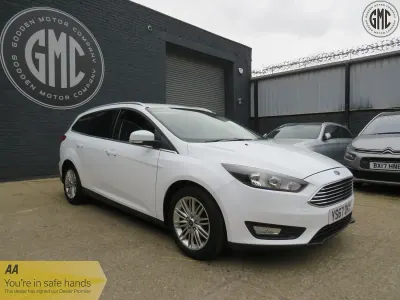 Used Ford Focus Zetec 120 HP (88 kW) 2017 White Estate