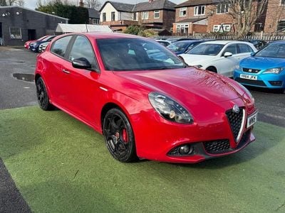 Used Alfa Romeo Giulietta Edizione Speciale 175 HP (128 kW) 2016 Red Hatchback
