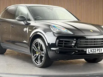 Used Porsche Cayenne 462 HP (339 kW) 2022 Black SUV