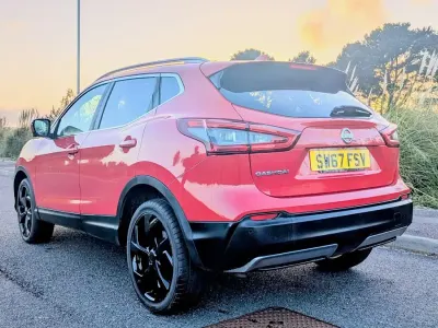 Used Nissan Qashqai Tekna 130 HP (95 kW) 2017 Red SUV