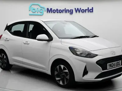 Used Hyundai i10 Advanced 63 HP (46 kW) 2024 White Hatchback