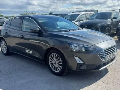 Used Ford Focus Titanium 125 HP (91 kW) 2019 Grey Hatchback