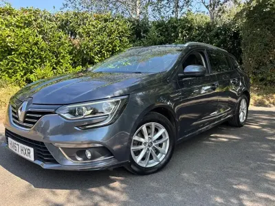 Used Renault Mégane GrandTour Dynamique 2017 Grey Estate