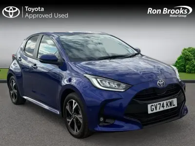 Used Toyota Yaris Design 2024 Blue Hatchback