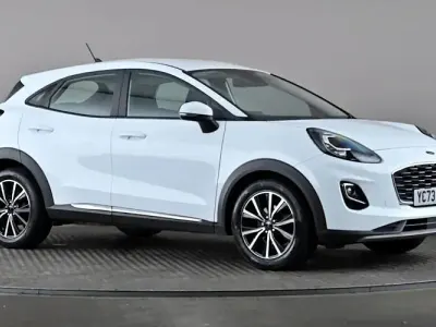 Używany Ford Puma Titanium 125 KM (91 kW) 2023 Biały SUV