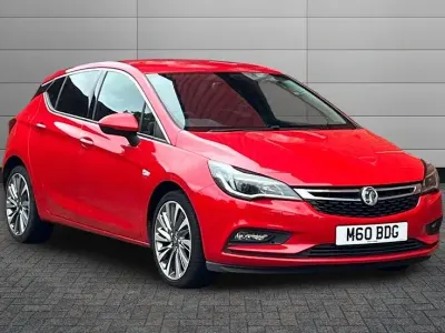 Used Vauxhall Astra 150 HP (110 kW) 2019 Red Hatchback
