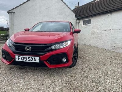 Used Honda Civic SR 120 HP (88 kW) 2019 Red Hatchback