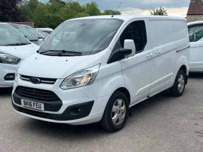 Begagnad Ford Transit Custom Limited 125 HK (91 kW) 2016 Vit Van