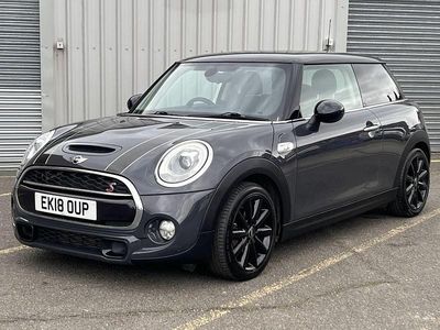 Usado Mini Cooper S Hatch 192 HP (141 kW) 2018 Cinzento Citadino