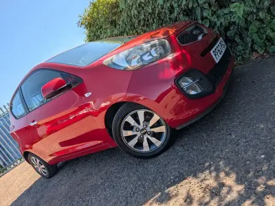 Used Kia Picanto City 68 HP (50 kW) 2014 Red Hatchback