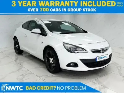 Second-hand Vauxhall Astra GTC SRi 2015 Alb Hatchback