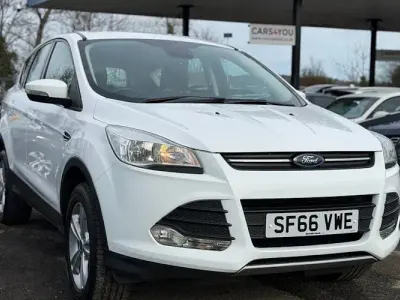 Used Ford Kuga Zetec 150 HP (110 kW) 2016 White SUV