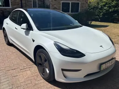 Used Tesla Model 3 RWD 208 kW (283 HP) 2023 White Sedan