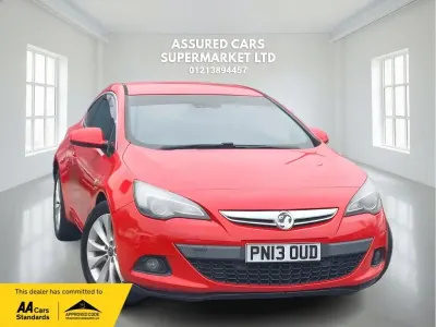 Usado Vauxhall Astra GTC SRi 165 HP (121 kW) 2013 Vermelho Citadino