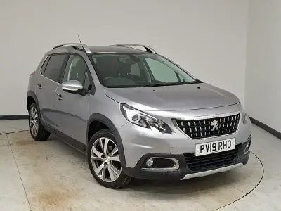 Second-hand Peugeot 2008 Allure 100 CP (73 kW) 2019 Gri SUV