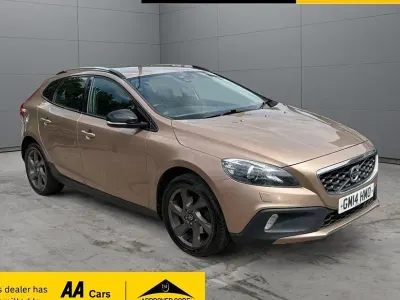 Used Volvo V40 2014